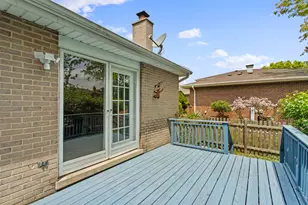 10S241 Wallace Dr, Downers Grove, IL 60516 - Photo 30