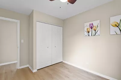 10S241 Wallace Drive, Downers Grove, IL 60516 - Photo 18