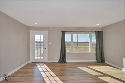 5101 W 1000 N Road, Kankakee, IL 60901 - Photo 8