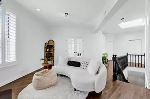 223 W Wisconsin St, Chicago, IL 60614 - Photo 12