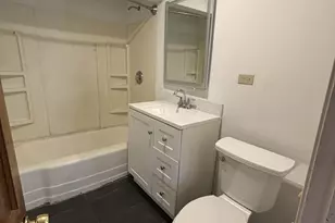 640 Pfingsten Rd, Northbrook, IL 60062 - Photo 8