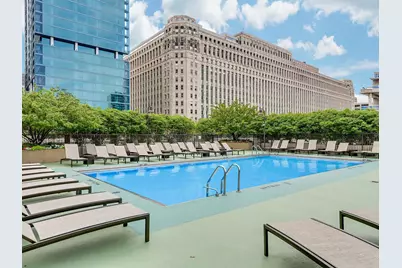 400 N Lasalle Street #2807, Chicago, IL 60654 - Photo 18