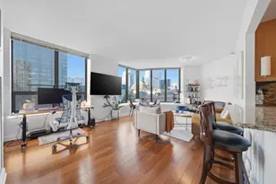 400 N LaSalle St, Chicago, IL 60654 - Photo 4