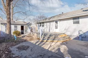 1327 Timberline Dr, Joliet, IL 60431 - Photo 30