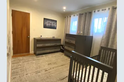 7737 Park Avenue, Skokie, IL 60077 - Photo 8