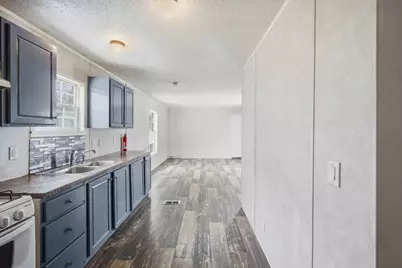 815 E Oakton St Street #311, Des Plaines, IL 60018 - Photo 8