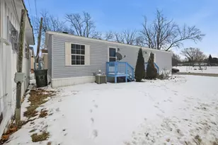 815 E Oakton St St, Des Plaines, IL 60018 - Photo 2