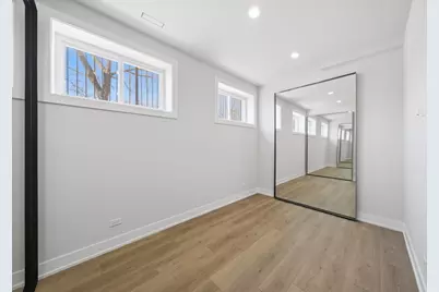 2457 W Byron Street, Chicago, IL 60618 - Photo 26