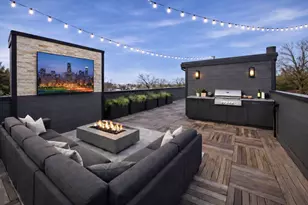 2457 W Byron St, Chicago, IL 60618 - Photo 32