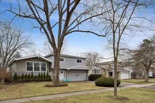 1908 McCraren Rd, Highland Park, IL 60035 - Photo 1