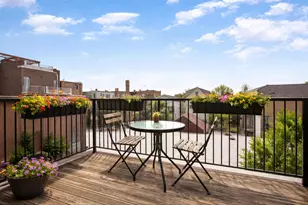 1617 W Barry Ave, Chicago, IL 60657 - Photo 4