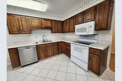 1050 S Nelson Avenue #4, Kankakee, IL 60901 - Photo 8