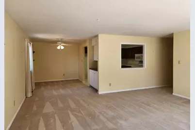 1050 S Nelson Avenue #4, Kankakee, IL 60901 - Photo 6