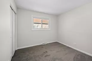10214 S La Salle St, Chicago, IL 60628 - Photo 4