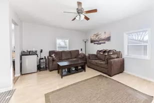 8198 Pine Ave, Downs, IL 61736 - Photo 6