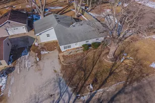 8198 Pine Ave, Downs, IL 61736 - Photo 32