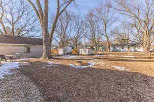 8198 Pine Ave, Downs, IL 61736 - Photo 28