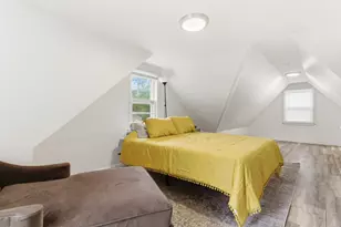 233 E Hawthorne Dr, Round Lake Beach, IL 60073 - Photo 18