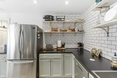 233 E Hawthrone Drive, Round Lake Beach, IL 60073 - Photo 10