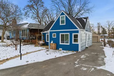 233 E Hawthrone Drive, Round Lake Beach, IL 60073 - Photo 2