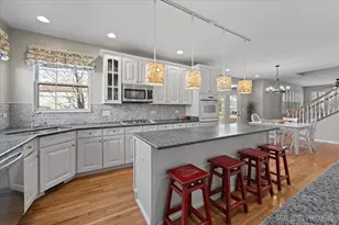 3520 Timber Creek Ln, Naperville, IL 60565 - Photo 4