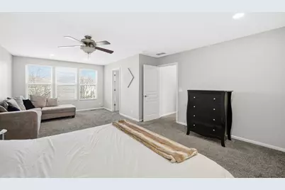 136 Lilac Street, Bolingbrook, IL 60490 - Photo 12