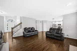 136 Lilac St, Bolingbrook, IL 60490 - Photo 6