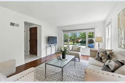 1740 N 74th Avenue, Elmwood Park, IL 60707 - Photo 4