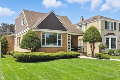 1740 N 74th Avenue, Elmwood Park, IL 60707 - Photo 1