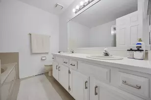 733 Clover Hill Ct, Elk Grove Village, IL 60007 - Photo 18