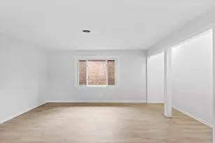 10206 S St Louis Ave, Evergreen Park, IL 60805 - Photo 14