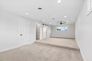 10206 S St Louis Ave, Evergreen Park, IL 60805 - Photo 22