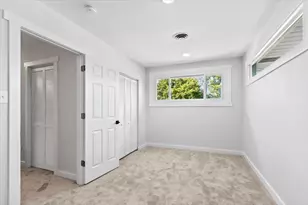 10206 S St Louis Ave, Evergreen Park, IL 60805 - Photo 28