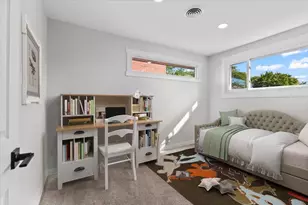 10206 S St Louis Ave, Evergreen Park, IL 60805 - Photo 26