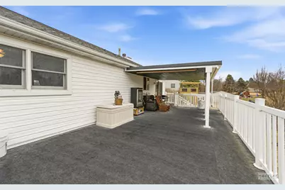 1007 S Oak Creek Drive, Genoa, IL 60135 - Photo 12