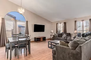 7202 Faxton Ln, Plainfield, IL 60586 - Photo 2