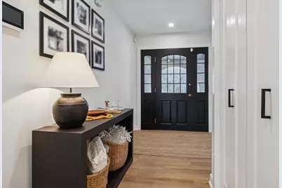 7800 Dorchester Lane, Darien, IL 60561 - Photo 12