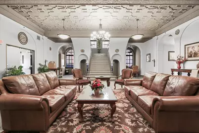 212 N Center Street #202, Bloomington, IL 61701 - Photo 28