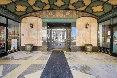 212 N Center Street #202, Bloomington, IL 61701 - Photo 2