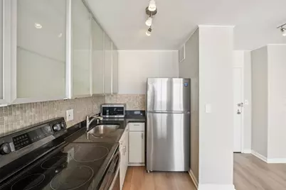 5455 N Sheridan Road #2807, Chicago, IL 60640 - Photo 6