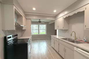 3542 Ronald Rd, Crete, IL 60417 - Photo 4