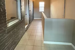 1939 S Sawyer Ave, Chicago, IL 60623 - Photo 6