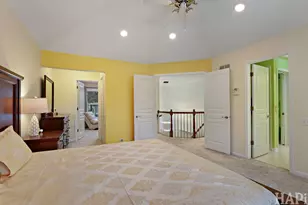 1121 Williamsburg Cir, Grayslake, IL 60030 - Photo 14