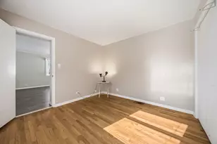 11326 S Troy St, Chicago, IL 60655 - Photo 12