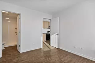 5411 N Winthrop Ave, Chicago, IL 60640 - Photo 4