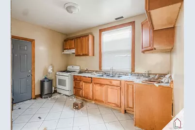 8237 S Green Street, Chicago, IL 60620 - Photo 12