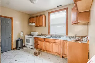 8237 S Green St, Chicago, IL 60620 - Photo 12