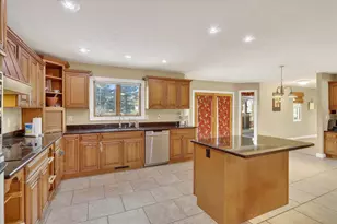 8306 E Crockett Rd, Roscoe, IL 61073 - Photo 16