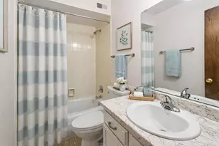 5200 Carriageway Dr, Rolling Meadows, IL 60008 - Photo 18