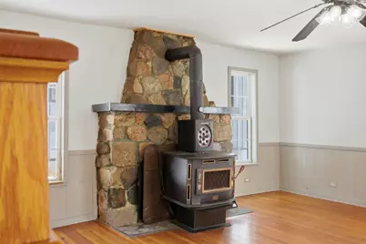 21870 W Lake Avenue, Round Lake, IL 60073 - Photo 22